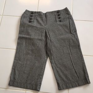 Capri pants size 8